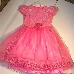 Girls patry dress.